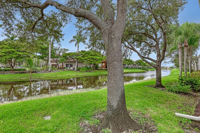 2151 Wingate Bend, Wellington, FL 33414