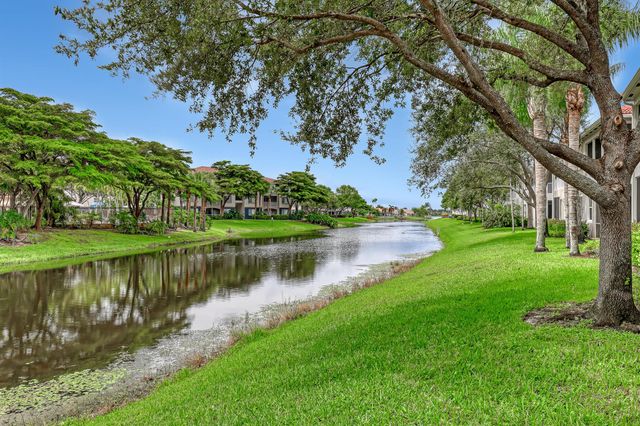 2151 Wingate Bend, Wellington, FL 33414