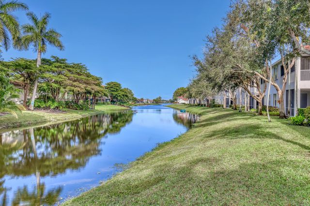 2151 Wingate Bend, Wellington, FL 33414