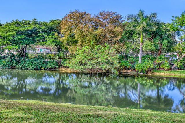 2151 Wingate Bend, Wellington, FL 33414