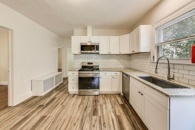 1810 Washington Street, Evanston, IL 60202