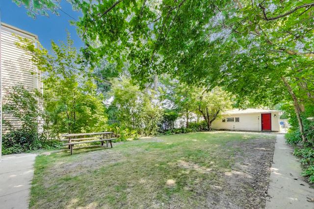 1810 Washington Street, Evanston, IL 60202