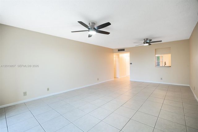 260 NW 76th Ave 404, Margate, FL 33063