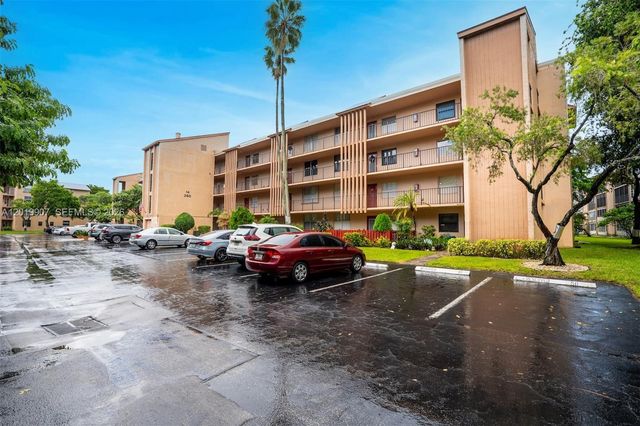 260 NW 76th Ave 404, Margate, FL 33063