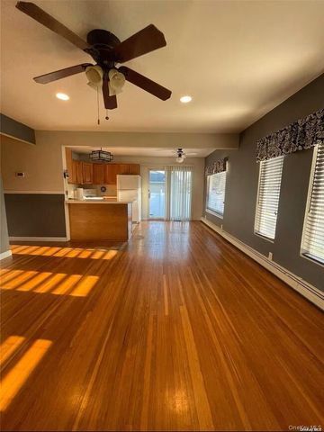 11 Ida Avenue, Hicksville, NY 11801