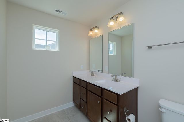 934 Blue Willow Court, Spartanburg, SC 29302