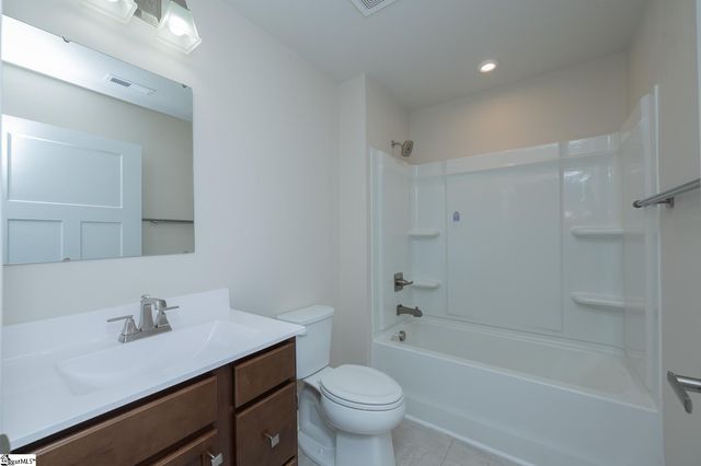934 Blue Willow Court, Spartanburg, SC 29302