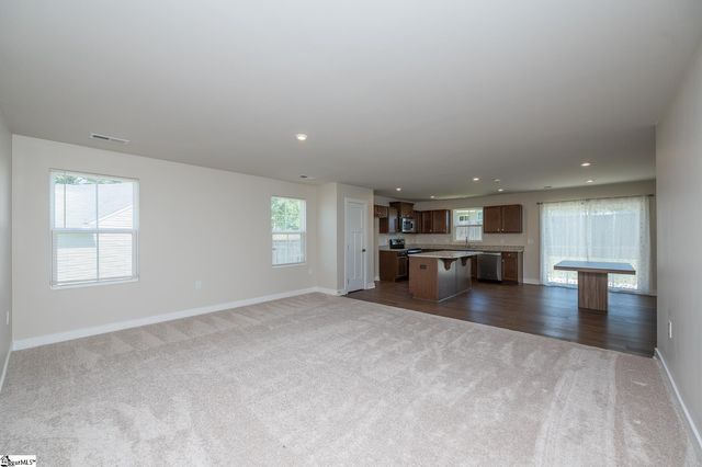 934 Blue Willow Court, Spartanburg, SC 29302