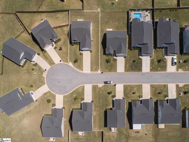 934 Blue Willow Court, Spartanburg, SC 29302