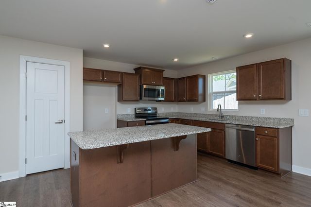 934 Blue Willow Court, Spartanburg, SC 29302