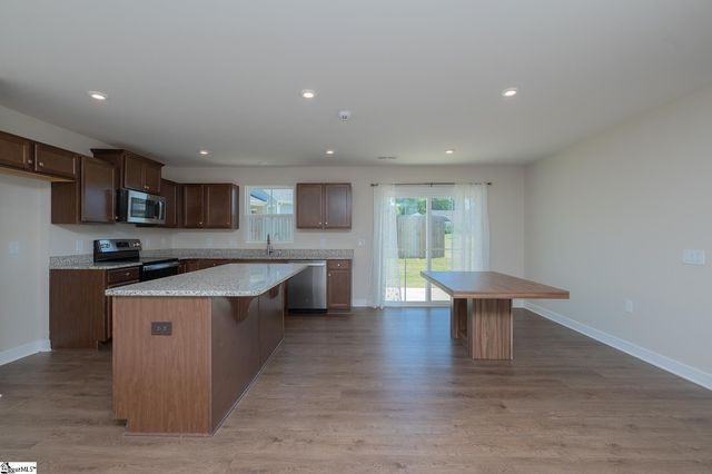934 Blue Willow Court, Spartanburg, SC 29302