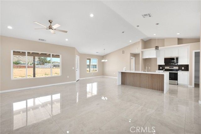 20020 Symeron Road, Apple Valley, CA 92307