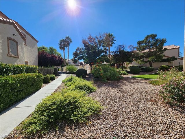 8301 Boseck Drive 237, Las Vegas, NV 89145