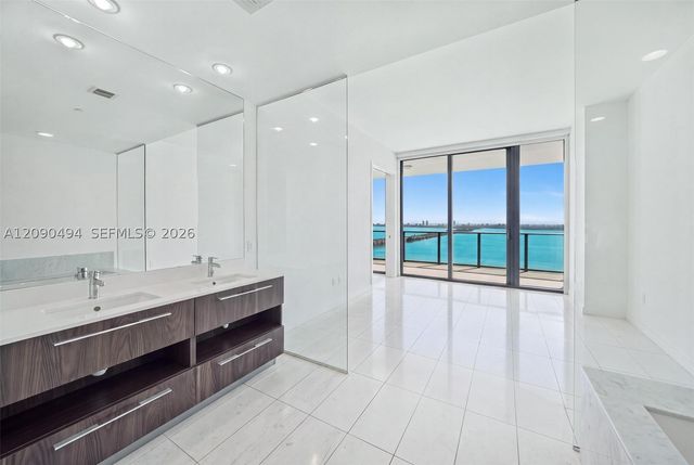 480 NE 31st St 2904, Miami, FL 33137