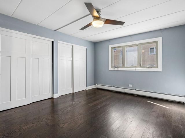 6136 S Kensington Avenue D, Countryside, IL 60525