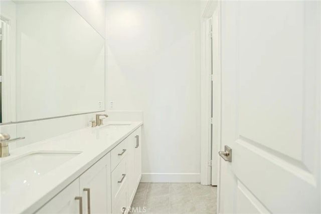 9622 Gisler Drive, Huntington Beach, CA 92646