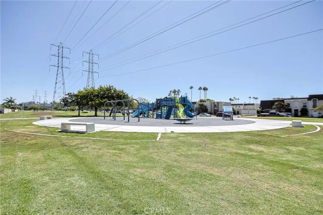 9622 Gisler Drive, Huntington Beach, CA 92646
