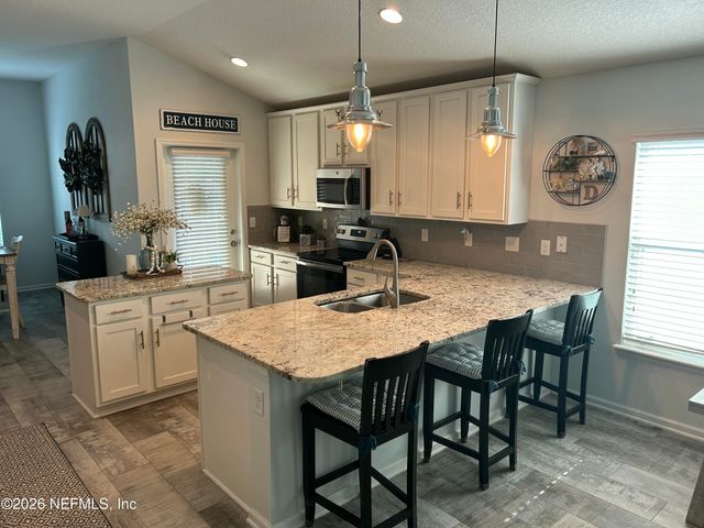 2209 SAND DUNE Court, Jacksonville, FL 32233