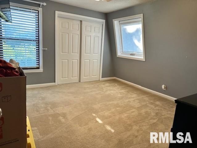 2 Springwater Drive, Jacksonville, IL 62650