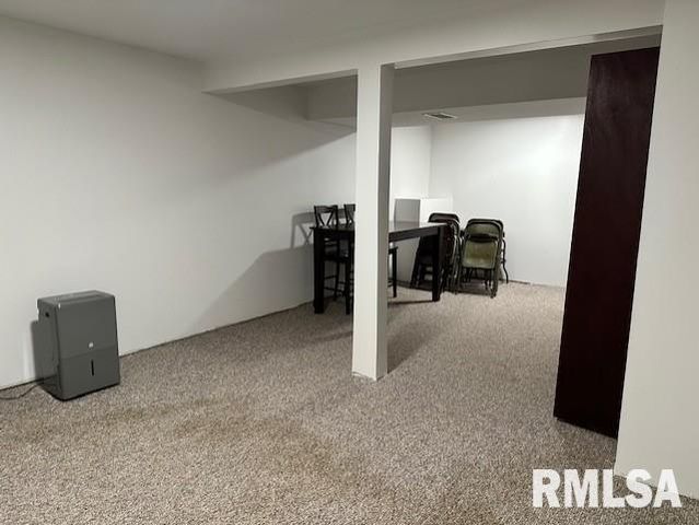 2 Springwater Drive, Jacksonville, IL 62650