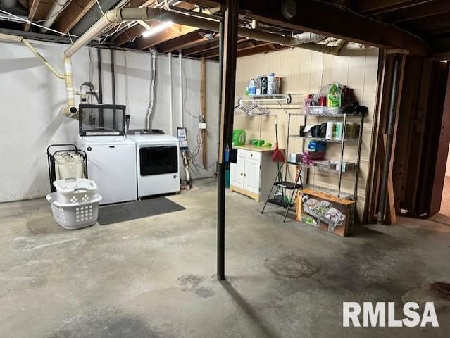 2 Springwater Drive, Jacksonville, IL 62650