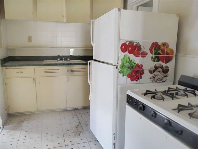 200 Harmon Street, Elmira City, NY 14904