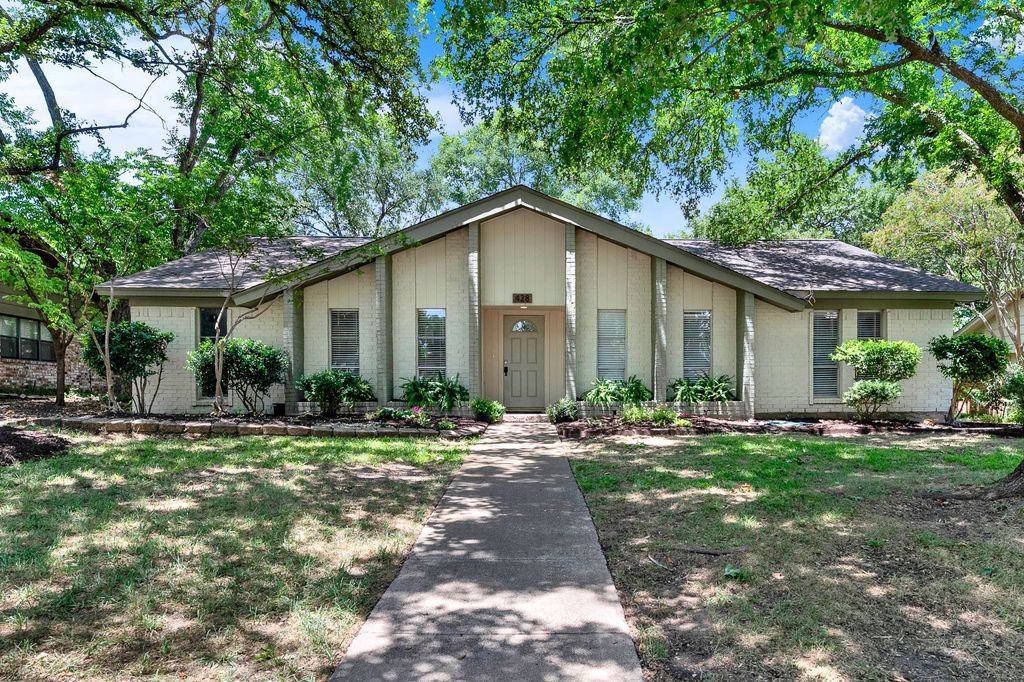 428 Shady Brook Drive, Richardson, TX 75080