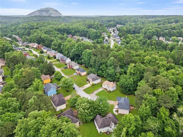 6906 Wynmeadow Drive, Stone Mountain, GA 30087
