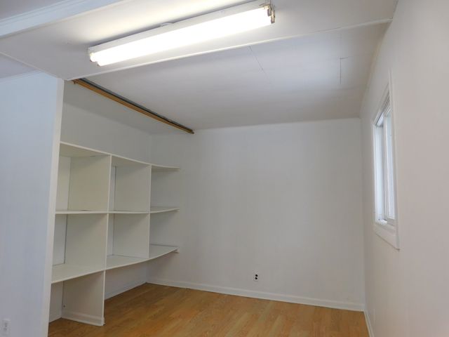 33 Hawthorne Lane, Streamwood, IL 60107