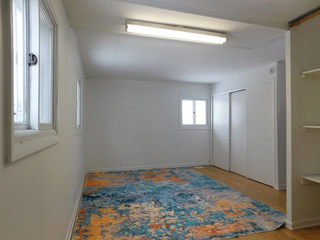 33 Hawthorne Lane, Streamwood, IL 60107