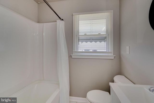 88 HUSTED STATION RD, Elmer, NJ 08318