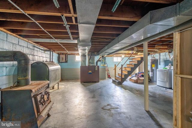 88 HUSTED STATION RD, Elmer, NJ 08318