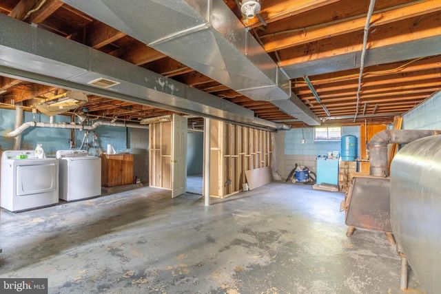 88 HUSTED STATION RD, Elmer, NJ 08318