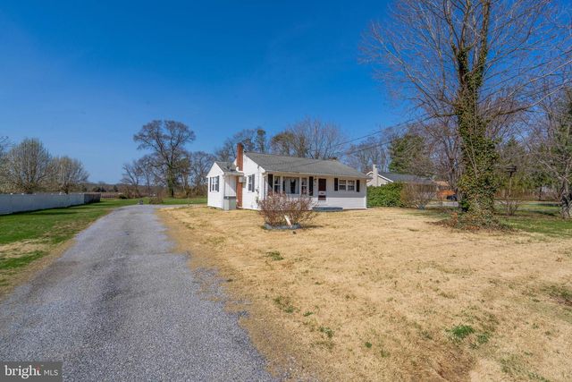 88 HUSTED STATION RD, Elmer, NJ 08318