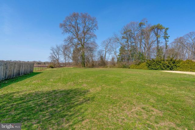 88 HUSTED STATION RD, Elmer, NJ 08318