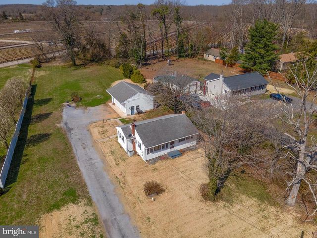 88 HUSTED STATION RD, Elmer, NJ 08318