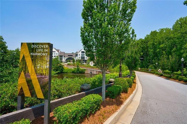 6562 Beacon Drive, Atlanta, GA 30328