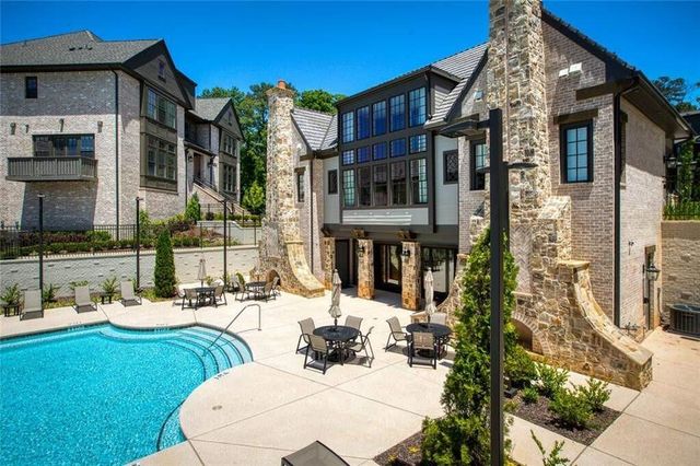 6562 Beacon Drive, Atlanta, GA 30328