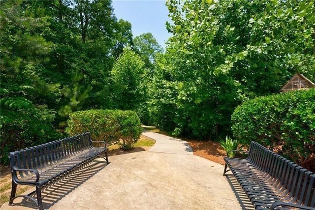 6562 Beacon Drive, Atlanta, GA 30328