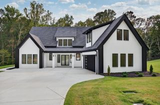 127 Deer Canyon Drive, Auburn, GA 30011