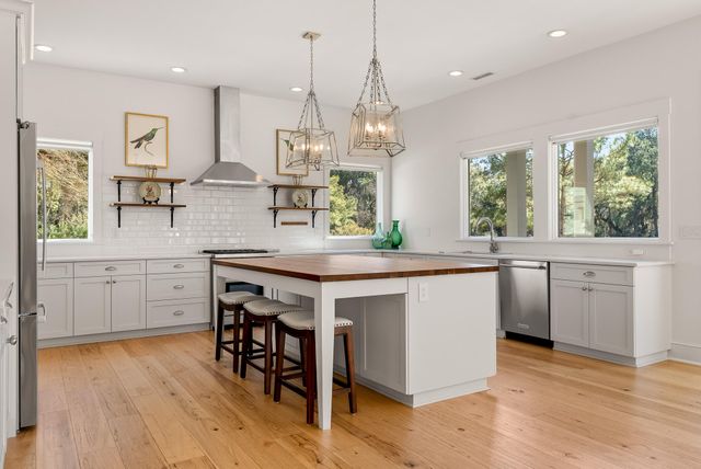 4105 Gnarled Oaks Lane, Johns Island, SC 29455