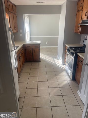 2611 Country Trace B, Conyers, GA 30013