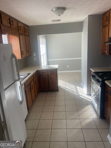 2611 Country Trace B, Conyers, GA 30013