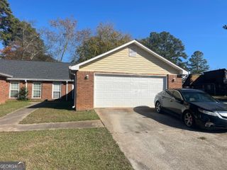 2611 Country Trace B, Conyers, GA 30013