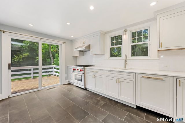 23 Turkey Hill Road North, Westport, CT 06880