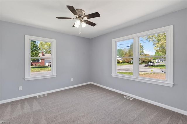 19 Saint Albans DR, Hampton, VA 23669