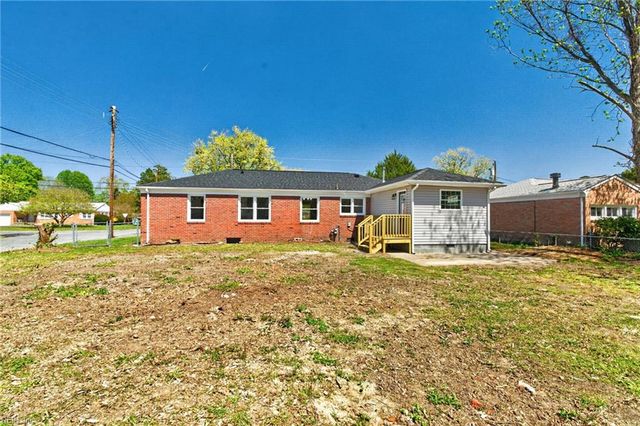 19 Saint Albans DR, Hampton, VA 23669