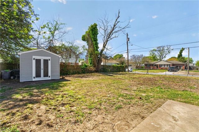 19 Saint Albans DR, Hampton, VA 23669