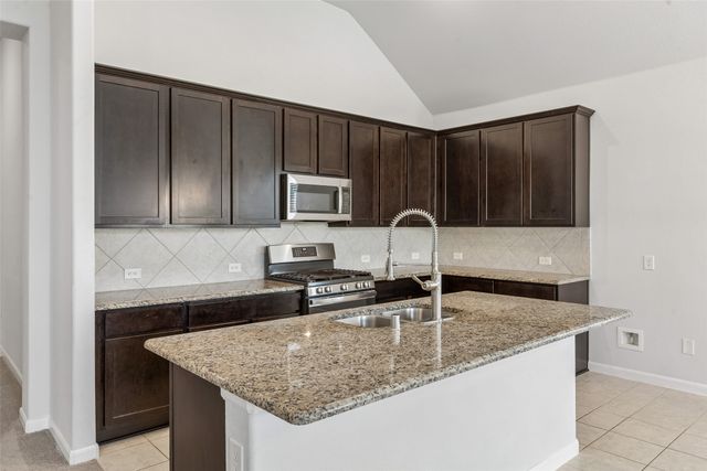 1806 Crimson Blossom Court, Wylie, TX 75098