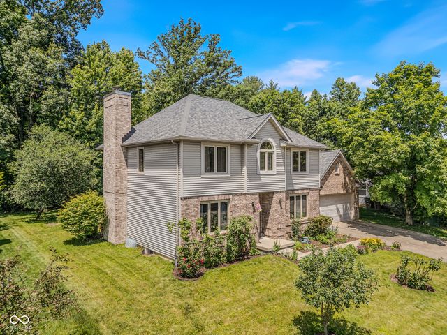 6064 Acorn Drive, Columbus, IN 47201